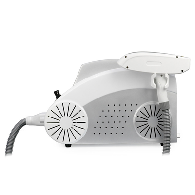 Máquina portátil de eliminación de tatuajes Q con conmutación Nd Yag Laser Carbon Peeling Skin Whting Beauty Machine