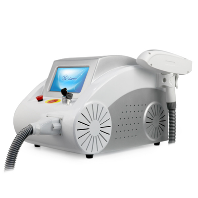 Máquina portátil de eliminación de tatuajes Q con conmutación Nd Yag Laser Carbon Peeling Skin Whting Beauty Machine