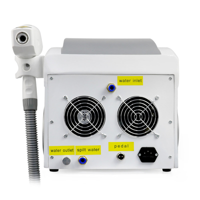 Máquina portátil de eliminación de tatuajes Q con conmutación Nd Yag Laser Carbon Peeling Skin Whting Beauty Machine