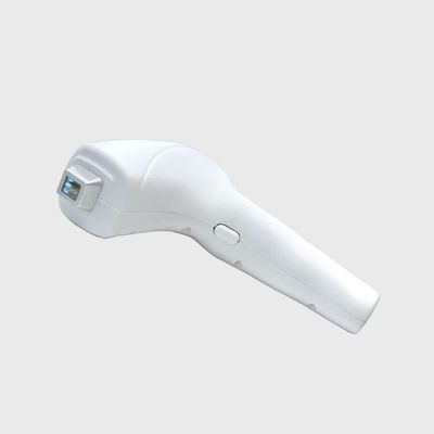 Máquina láser de diodo de 808 nm con ancho de pulso de 20-950 ms, frecuencia de 1~20 Hz y tamaño de punto de 10*16 mm para depilación profesional